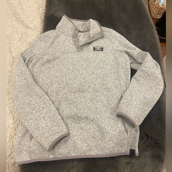 L.L Bean pull over - Picture 1 of 1